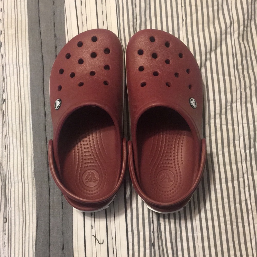 Bay band Crocs